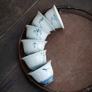 青花瓷小茶杯个人杯主人茶具喝茶杯 陶瓷手绘功夫品茗杯 批发代发