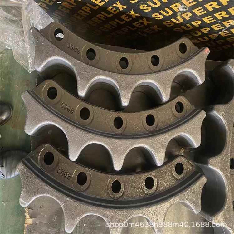 推土机配件斗山DD100驱动齿块支重轮引导轮四轮一带