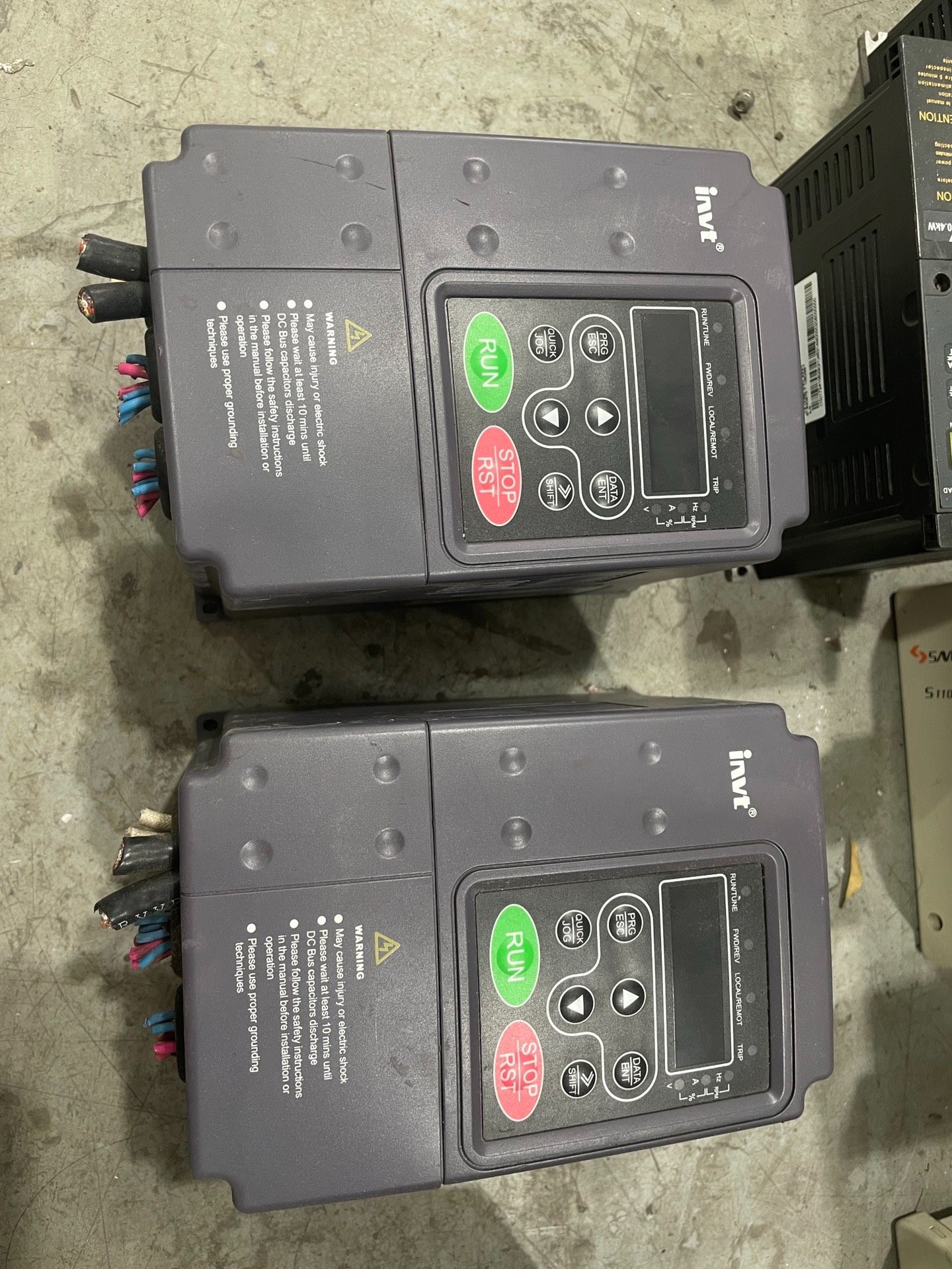 英威腾CHF100A-2R2G-4 拆机变频器，功能正常，实