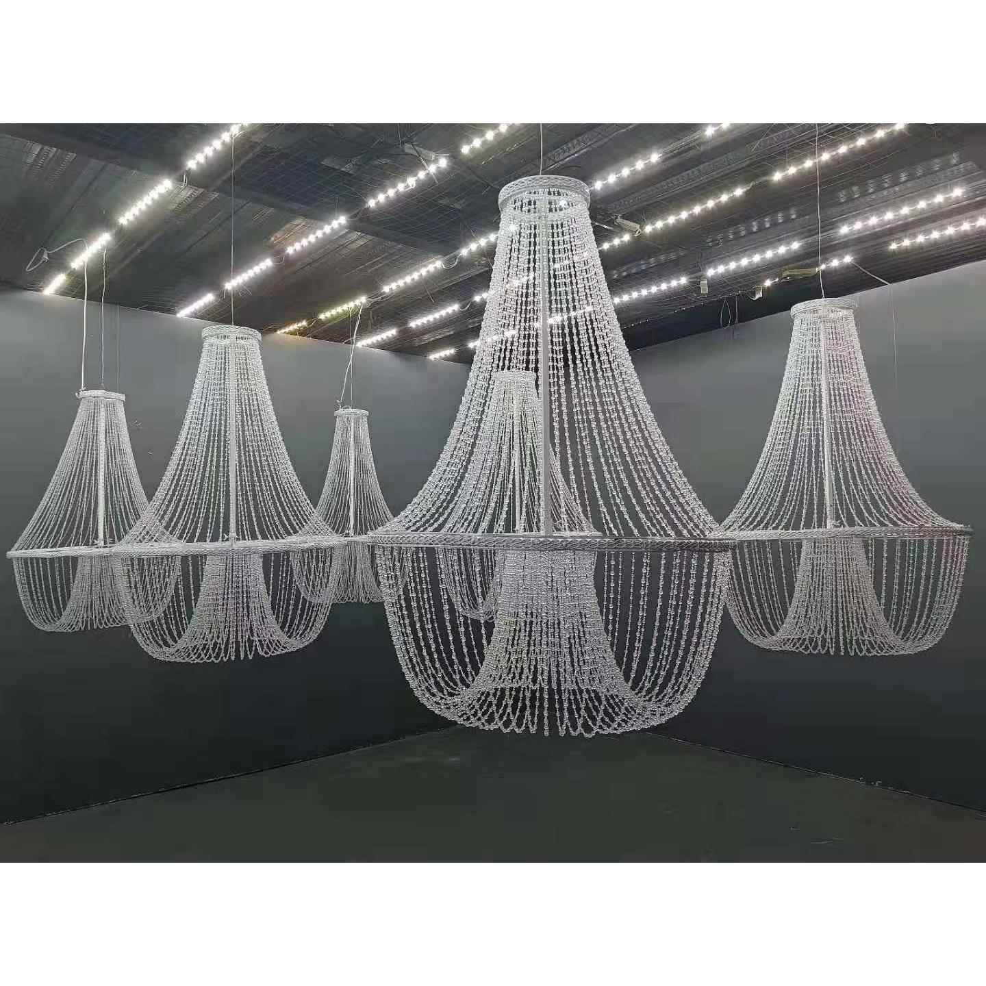 西式婚礼堂水晶吊顶菠萝珠帘舞台空中婚庆装饰道具亚克力成品珠帘