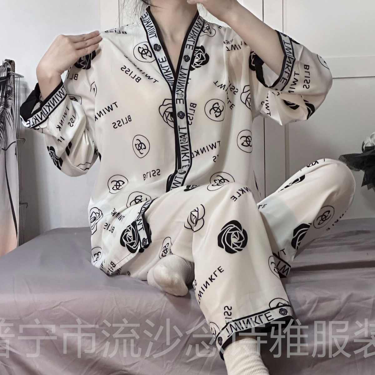 东南亚跨境批发睡衣女夏冰丝开衫长袖长裤轻奢高级感家居服两件套