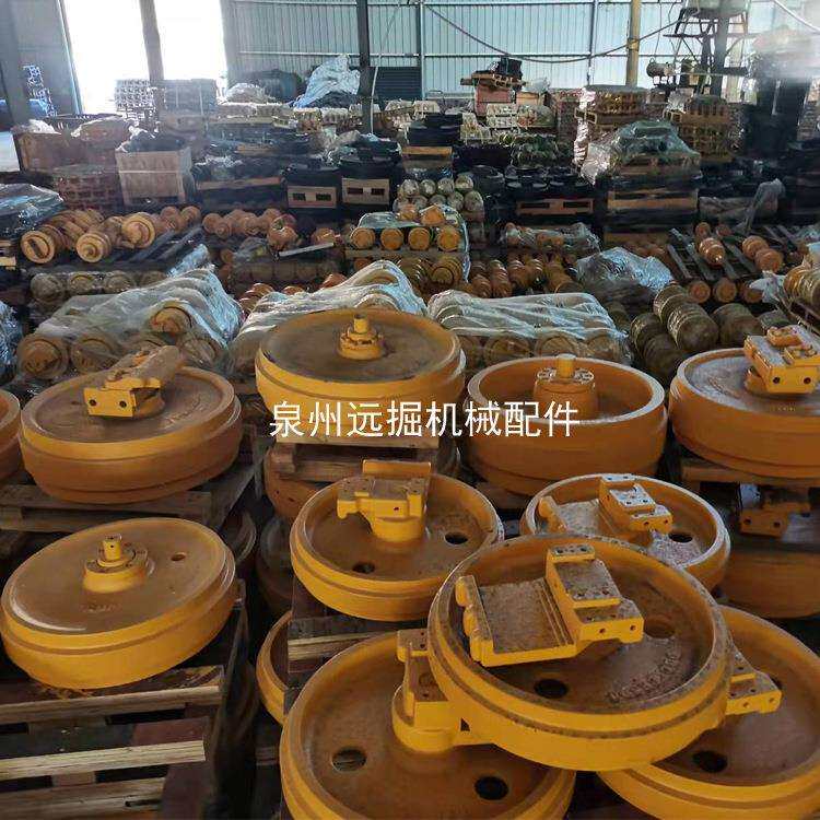 推土机底盘四轮一带D8T前引导轮单边双边支重轮齿块拖轮链条总成