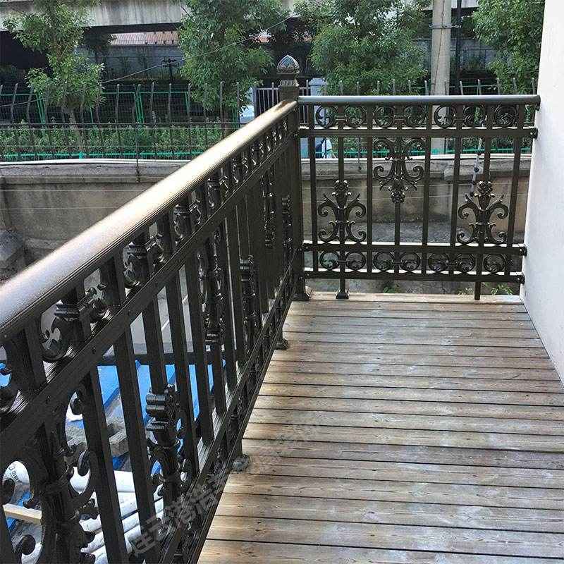 铝艺护栏铝合金隔离栏 防腐庭院阳台栅栏 花园草坪防护栏厂家直供
