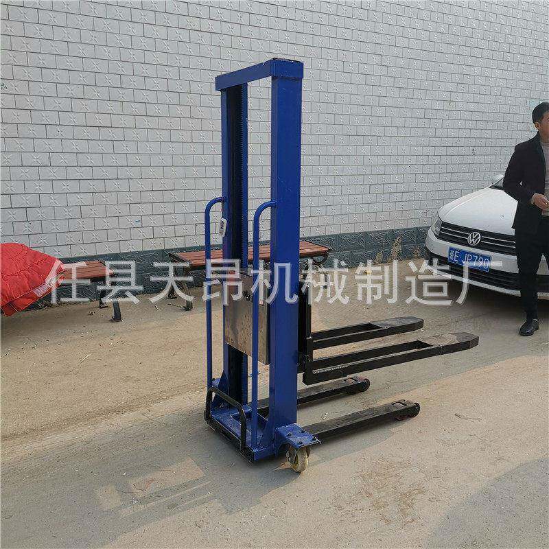 定制随车叉车00500公斤1吨便携式自体搬运登堆车油桶搬运车