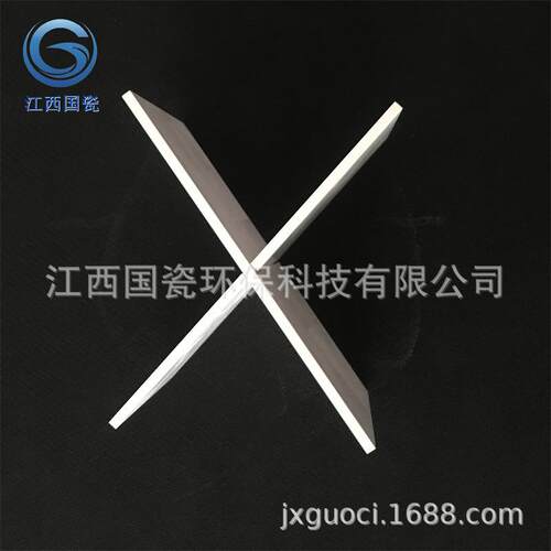氮化硼圆形板耐温支持半导体喷嘴GC材料加工氮化硼陶瓷板加工
