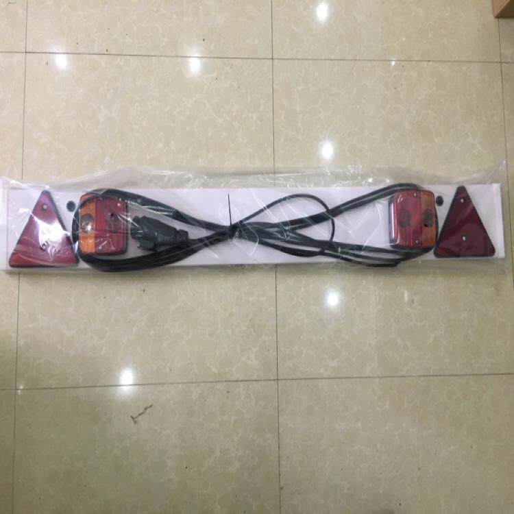 12V24V拖车转换头拖车房车半挂车高亮拖车尾灯灯泡灯板1.2米