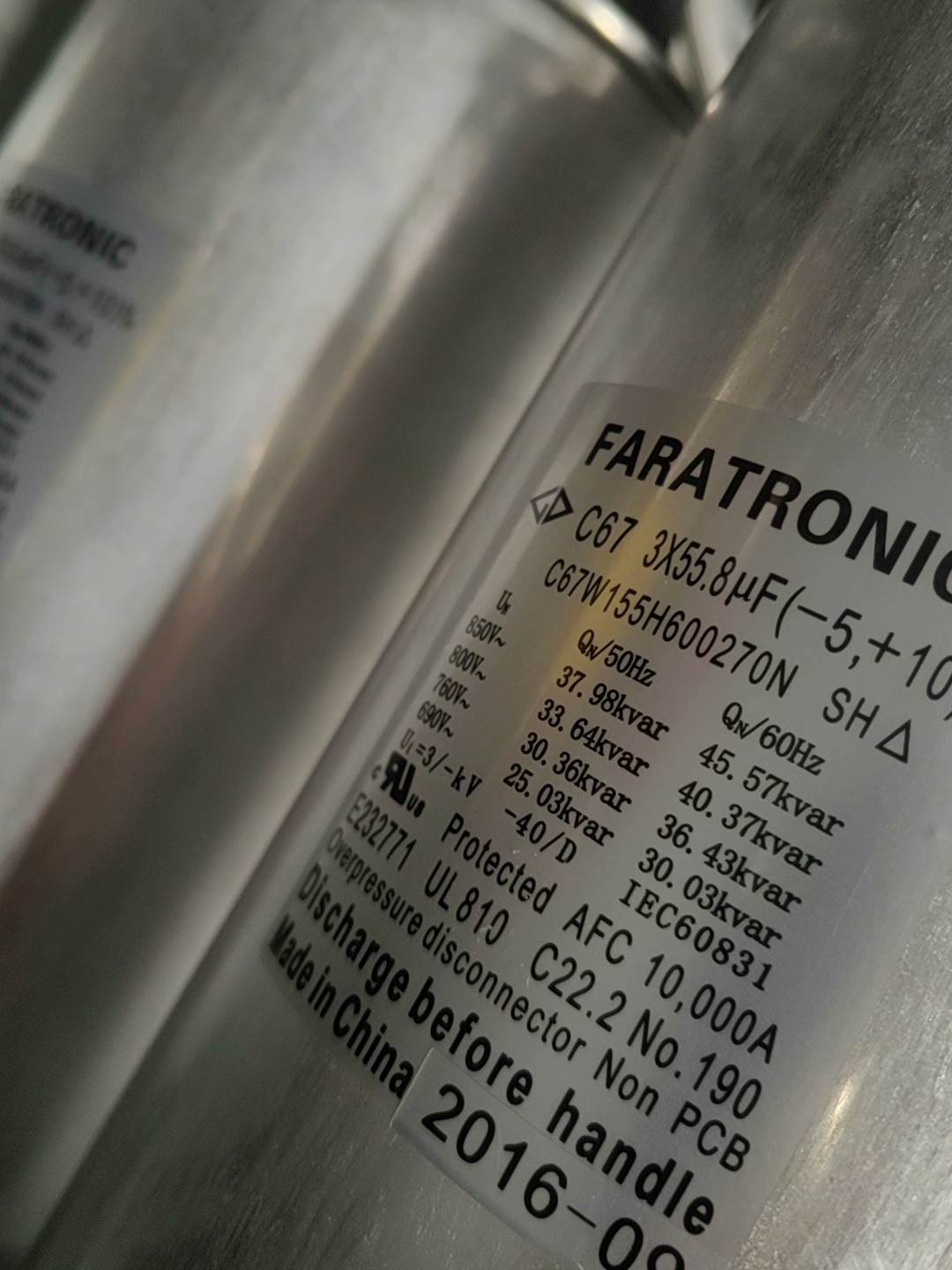 55.8uF电容，法拉电容，全新柜子里面的，要多少拆多