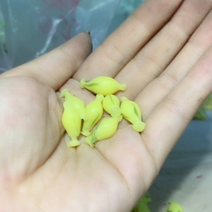 老料器花瓣发簪材料黄色拧尖花苞12个HB-28