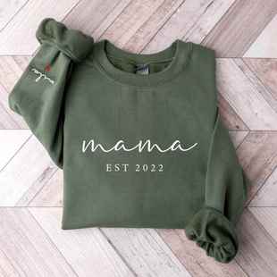 Mom Customized Gift Club Round Sweatshirt Neck