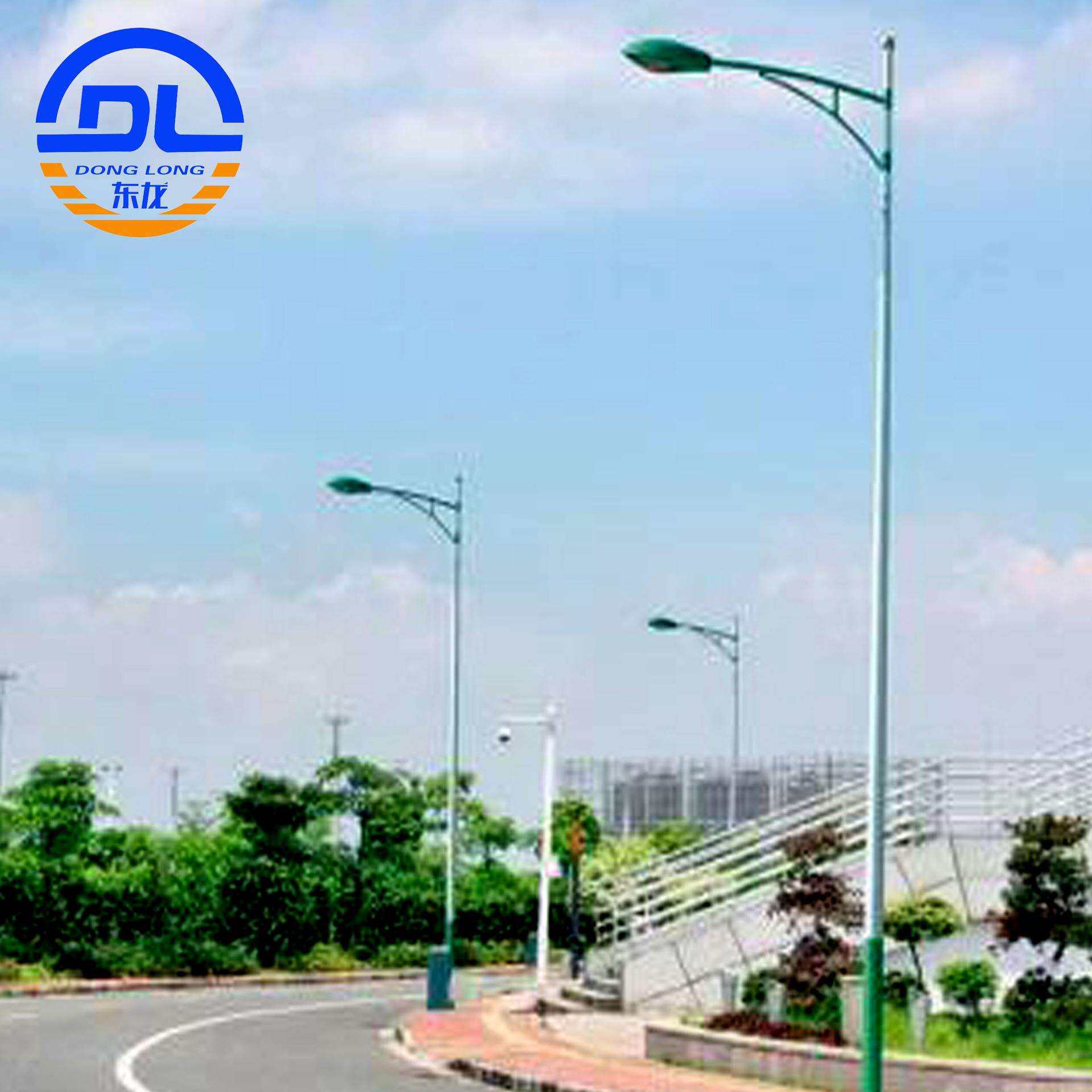 6米40瓦LED路灯 太阳能路灯厂家市政工程道路照明灯太阳能板