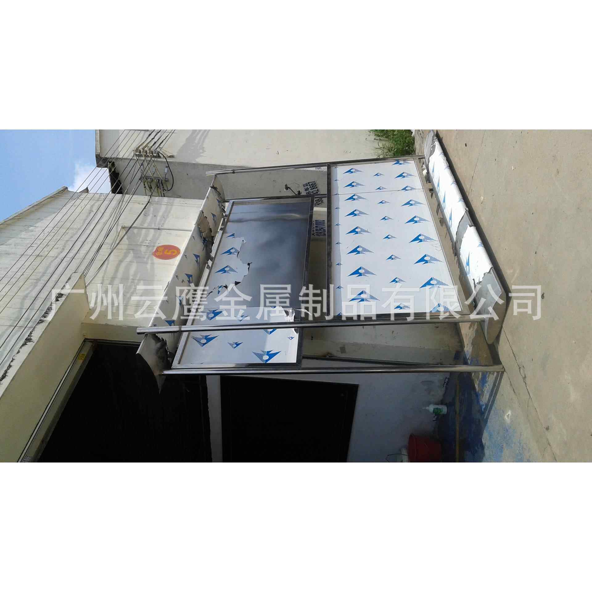 小区宣传栏 学校宣传栏 不锈钢宣传栏 烤漆宣传栏 公交车灯箱