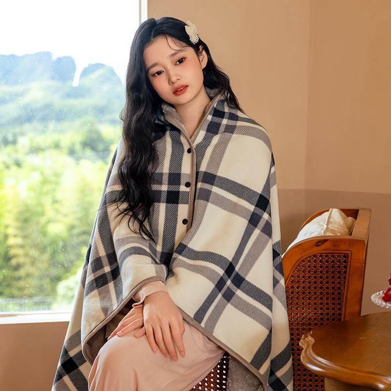 孕妇月子披肩秋冬珊瑚绒保暖多功能毛毯产后喂奶办公室小被子防寒