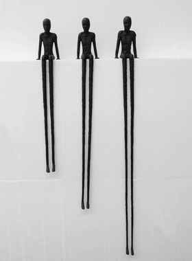 中式创意铁长腿人物摆件样板间售楼部酒店客厅家铸居桌面软装饰品