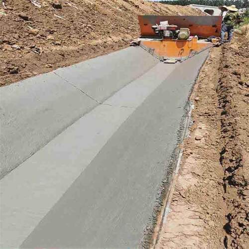高速公路履带水售沟成型 现式货机出液压自走梯578形水渠成型机