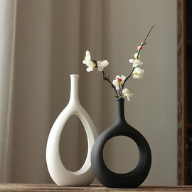 北欧白色餐桌干花黑色花瓶现代家居，装饰品客厅玄关插花仿真花摆件