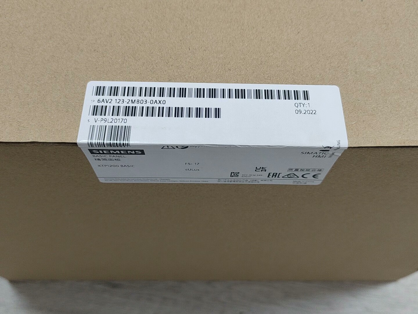 6AV2123-2MB03-0AX0成色99新，无破损划痕，