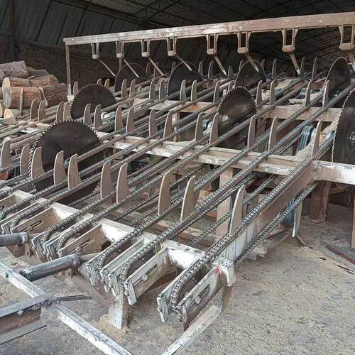 4米原木断料锯，福建顺意产，8个直径800cm的锯片，电机功率7.5kw
