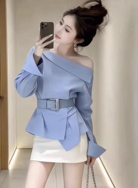 独特绝美巨好看两件套2026春装女甜美减龄巨好看蓝色衬衫短裙套装