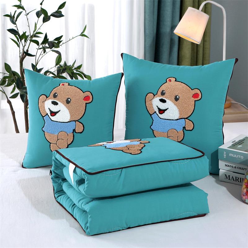 抱枕被子两用多功能车载卡通加厚办公室午睡枕头汽车靠垫