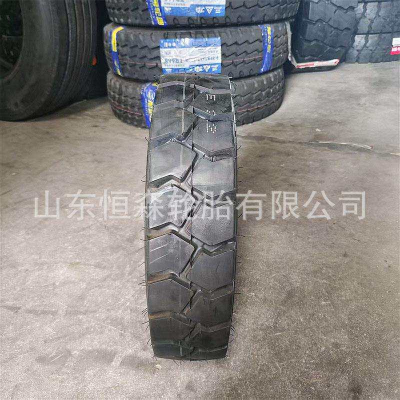 前进500-8叉车充气轮胎 600-9 650-10 700-12 825-15工业拖车轮胎