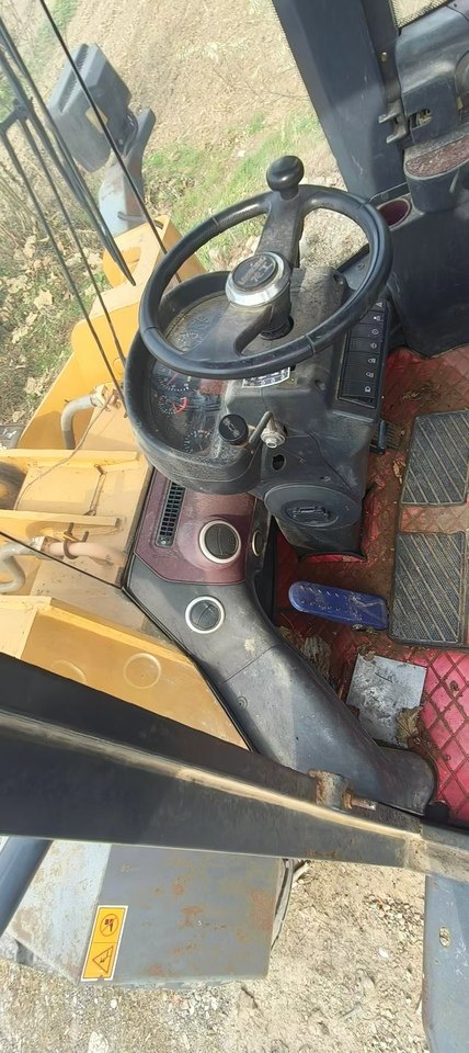 1月9日西安龙工50装载机网络拍卖公告