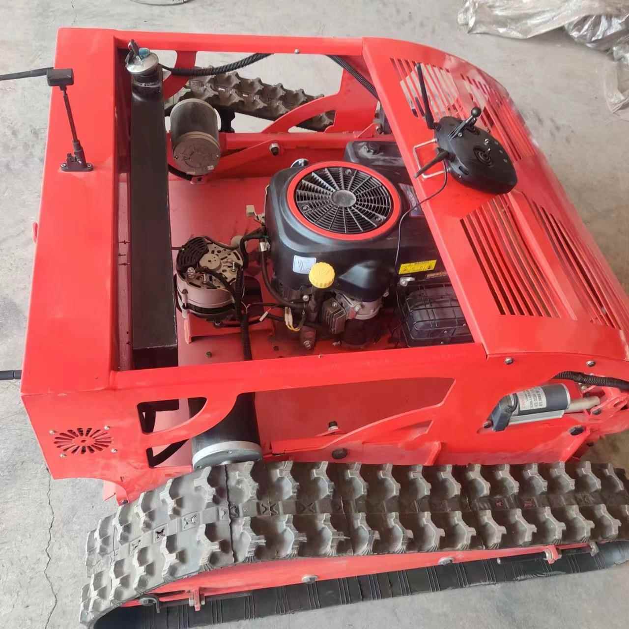 小型履带式割草机全地形柴油除草机大型草坪草地通用