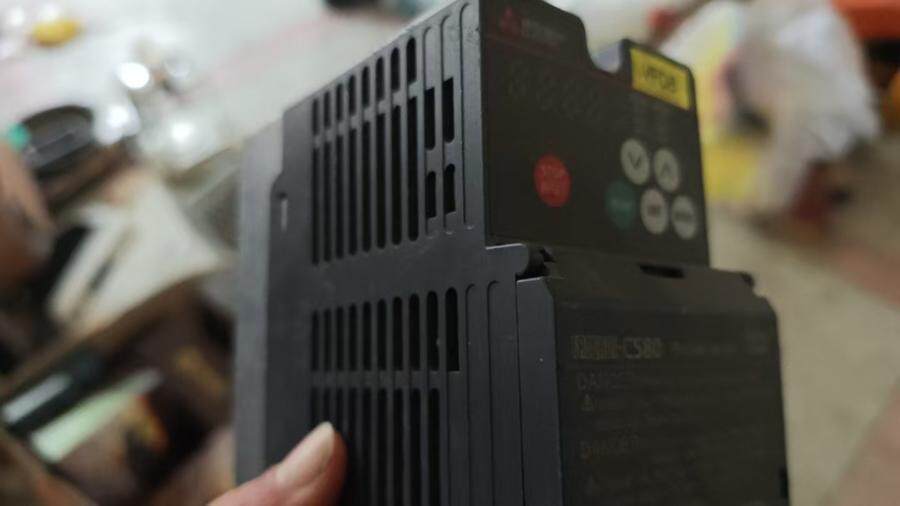 3月16日北京【京械2664】单位淘汰报废处置变频器一台网络拍卖公告