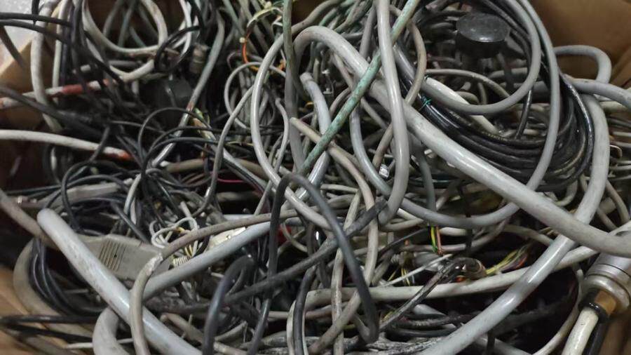 4月15日大兴区【京械5219】铜线一批共60斤左右网络拍卖公告