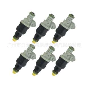 0280150710 适用E30 喷油器 0280150715 13641706162 喷油嘴