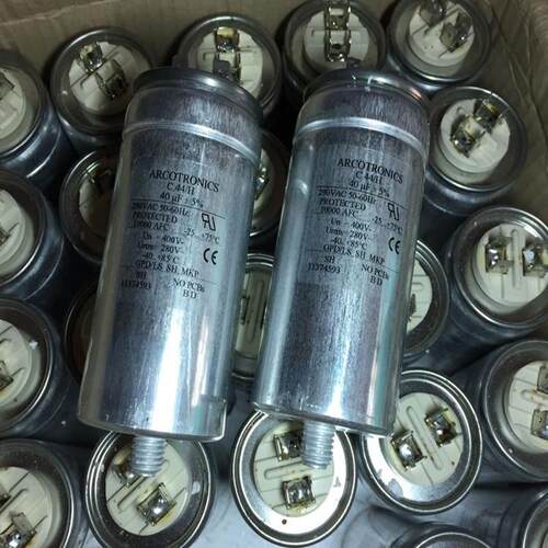 意大利 30uF 600V 电容 MKP 1.44/A 300VAC