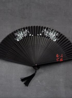 风女士中国扇子扇子舞蹈汉服竹雕