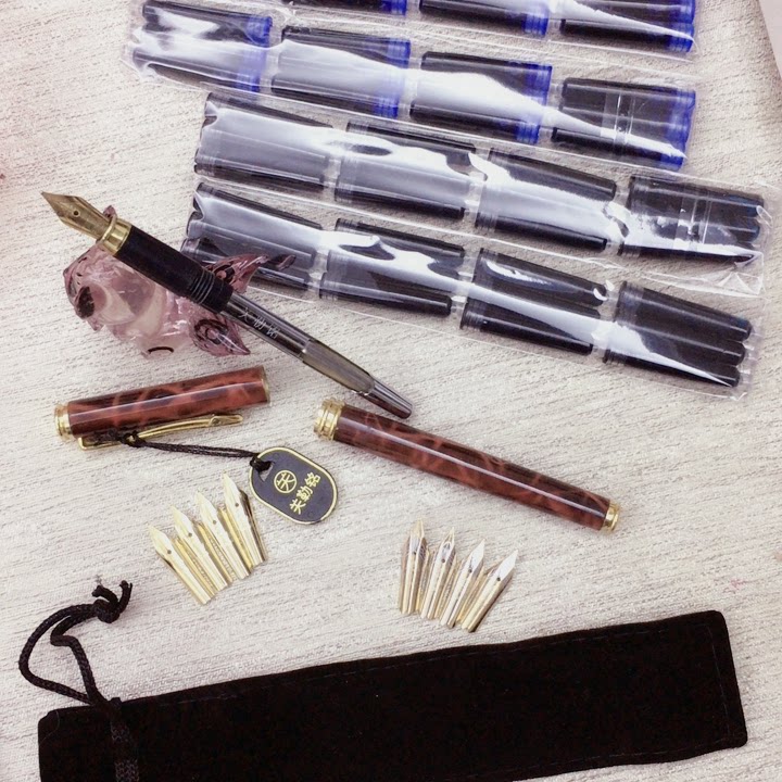 漆杆胶木笔舌 26笔尖8个 墨囊2份 单个绒布袋