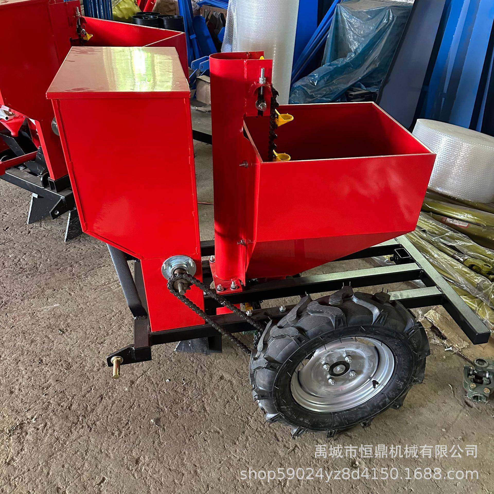 四轮拖拉机带马铃薯种植机 单垄单行单垄双行的土豆洋芋播种机,农机/农具/农膜,播种栽苗器/地膜机,淘宝优惠券,粉丝福利购,淘宝优惠卷