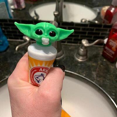 Yoda Baby Dispenser Children Funny and Tricky Toothpaste Hea