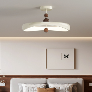 卧室灯中古侘寂风木纹吸顶灯创意奶油风护眼主卧书房间灯中山灯具