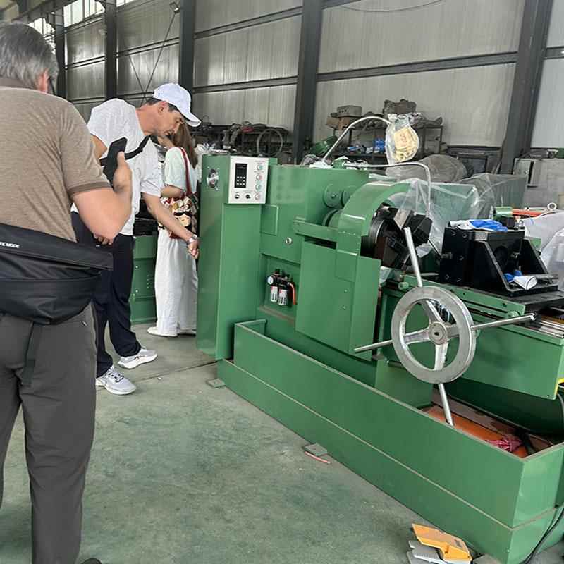 自动栓套丝机地脚螺栓棒车牙机钢筋金属穿机线机实心钢螺棒螺BZL