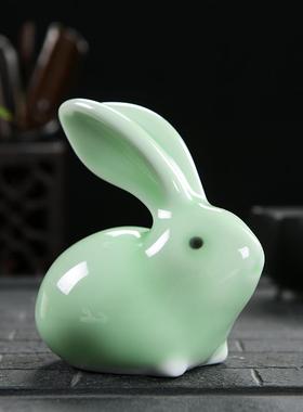 高档爱小白兔子摆件陶瓷客厅家居艺品摆工设酒柜卡通萌装饰可品兔