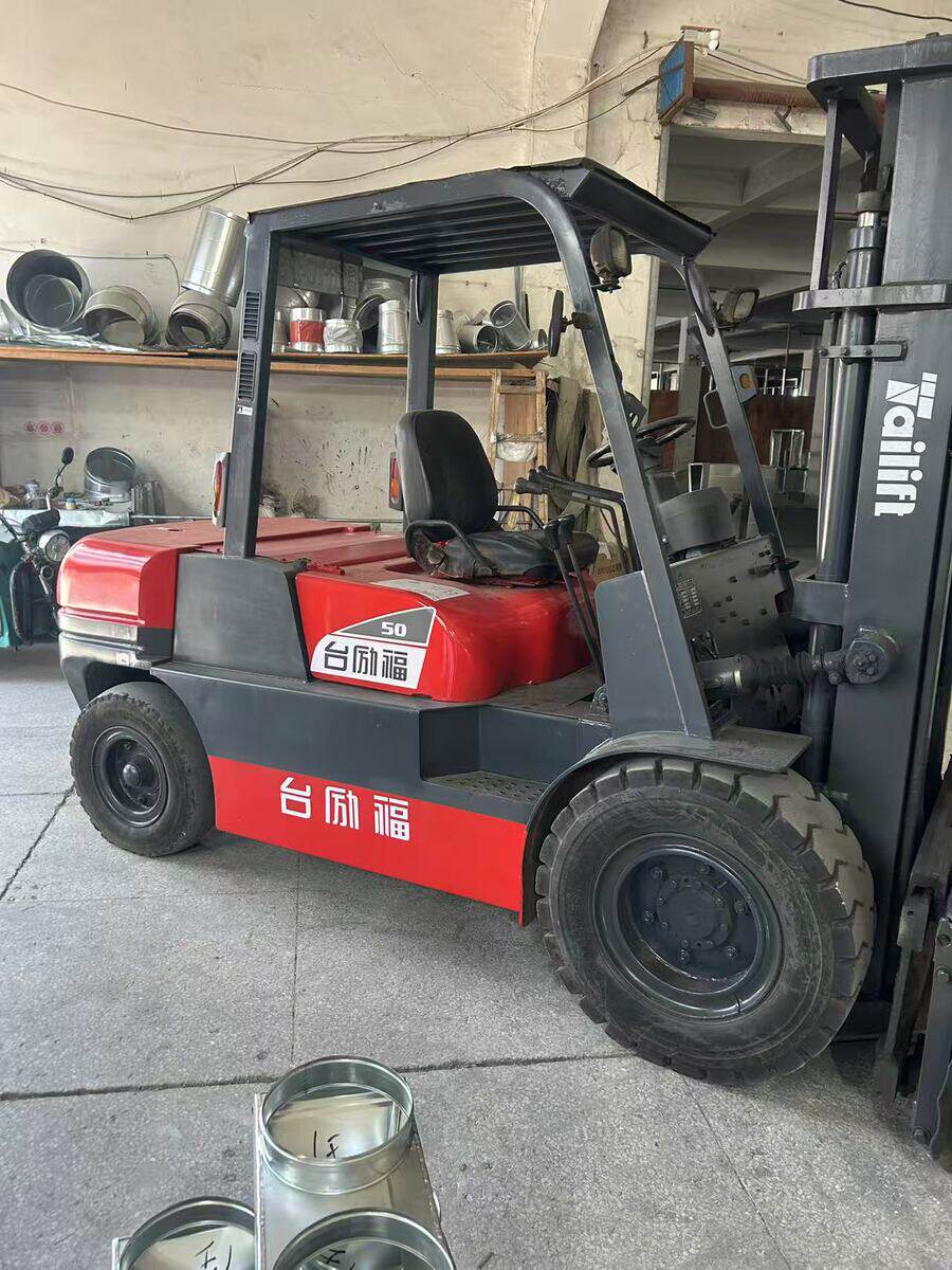 5月13日扬州委托-资产处置台励福叉车一台,起升3米,功能正常,带侧移网络拍卖公告