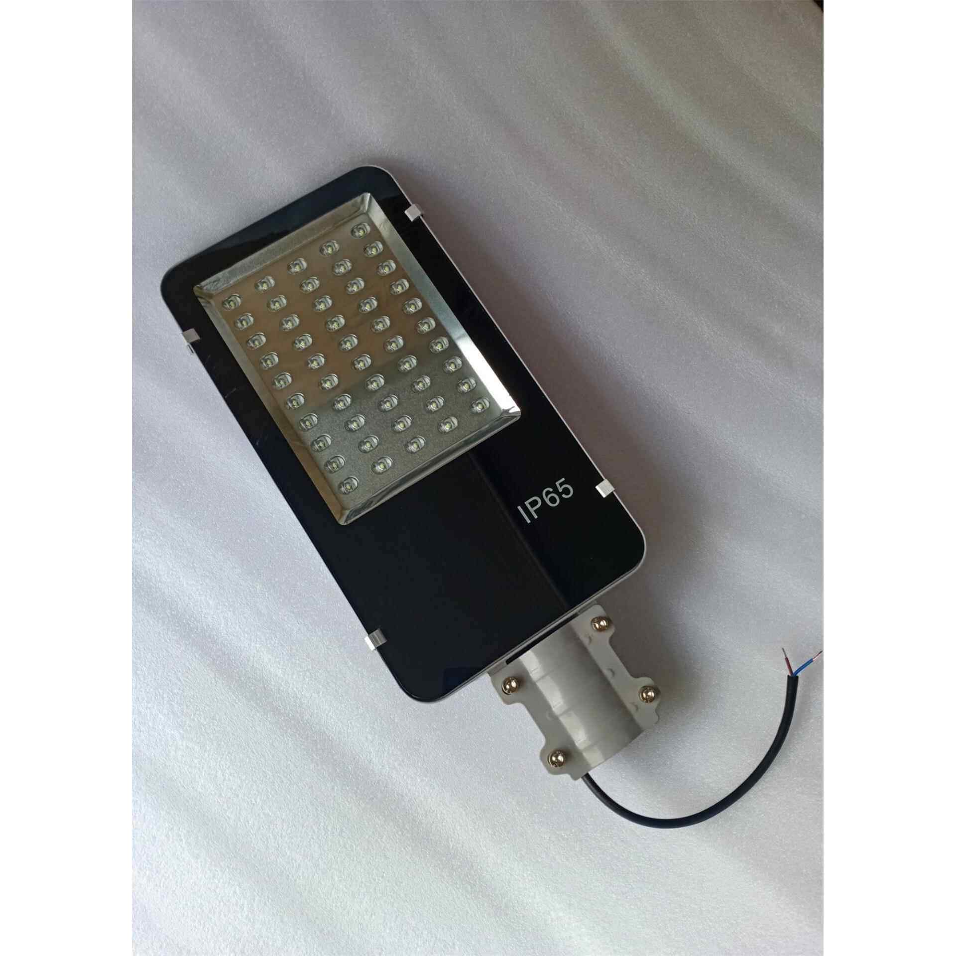 LED路灯头12V 24V太阳能超亮220v户外庭院照明灯道路100W挑臂路灯