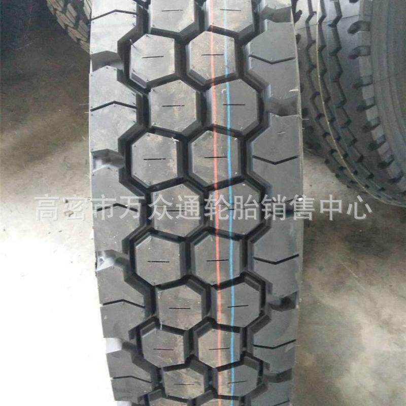 厂家供应货车轮胎825R20卡车钢丝胎8.25R20