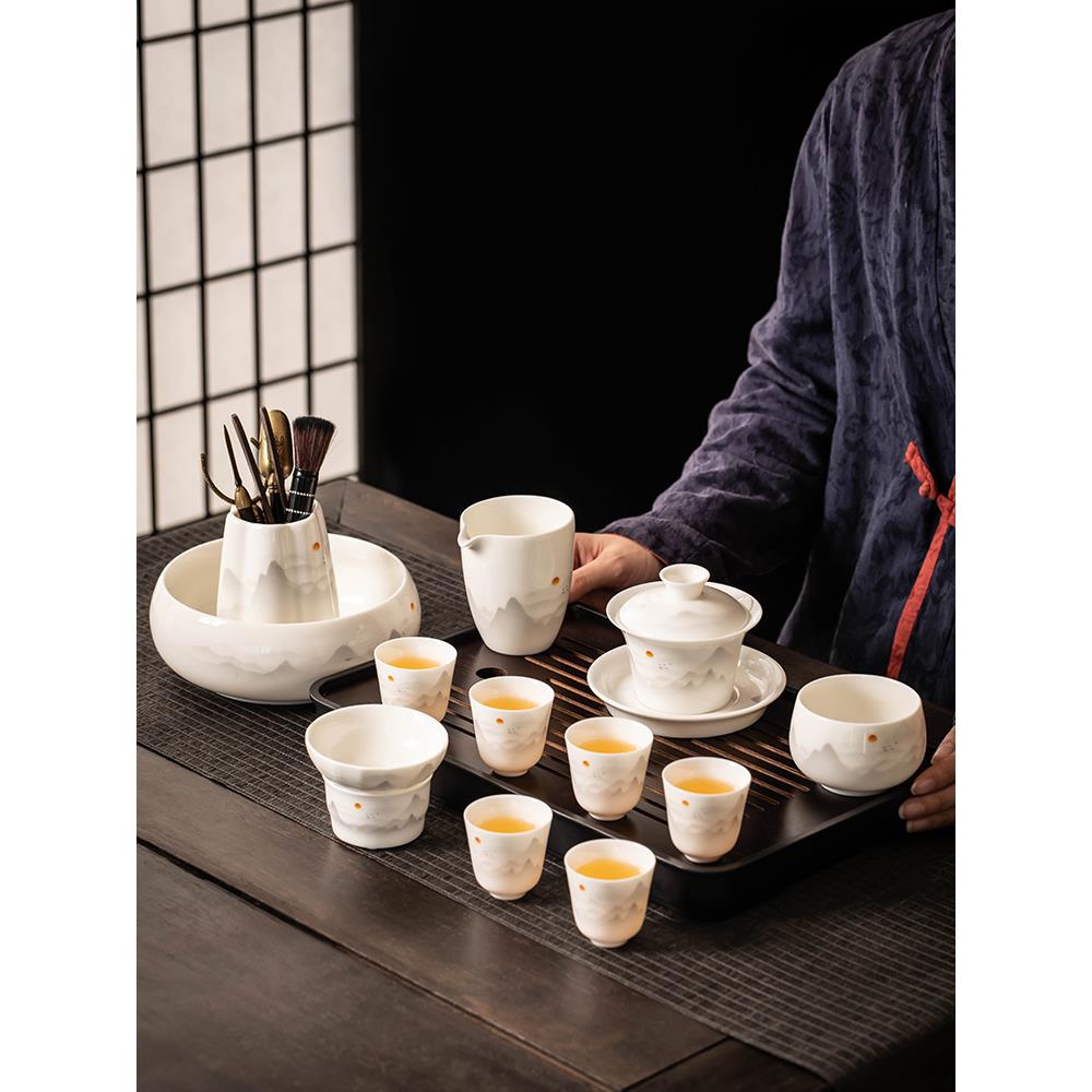 2025新板脂玉白瓷功夫茶具家用轻奢高端提壶盖碗茶杯全套