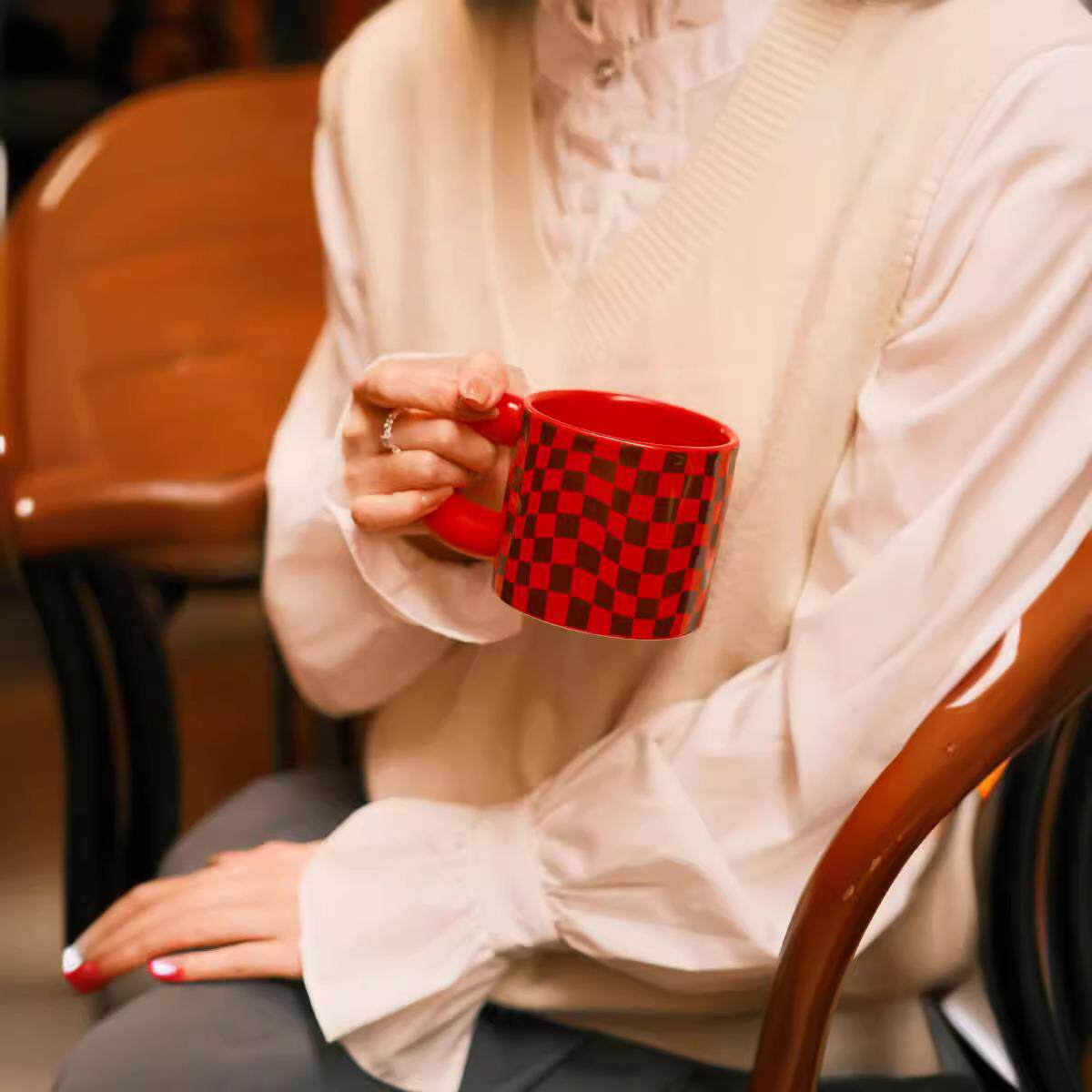陶瓷马克杯胖胖水杯女生家用杯子咖啡杯情侣对杯棋盘格ins风