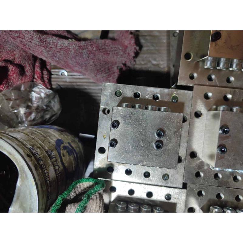 SSV6-FL-K型递进式分配器黄油分配阀供油器一进6