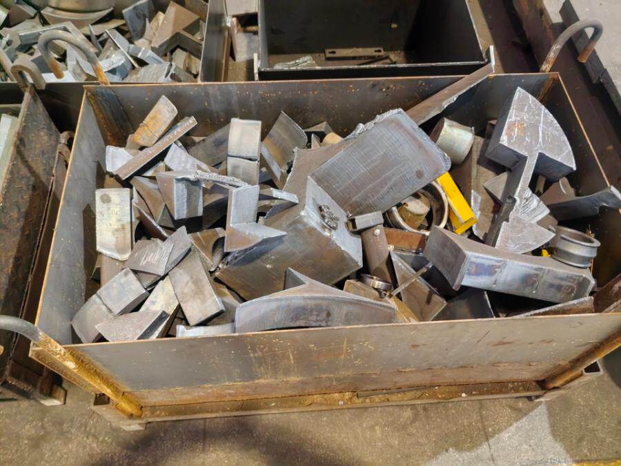 4月8日宜昌市废铁一批网络拍卖公告