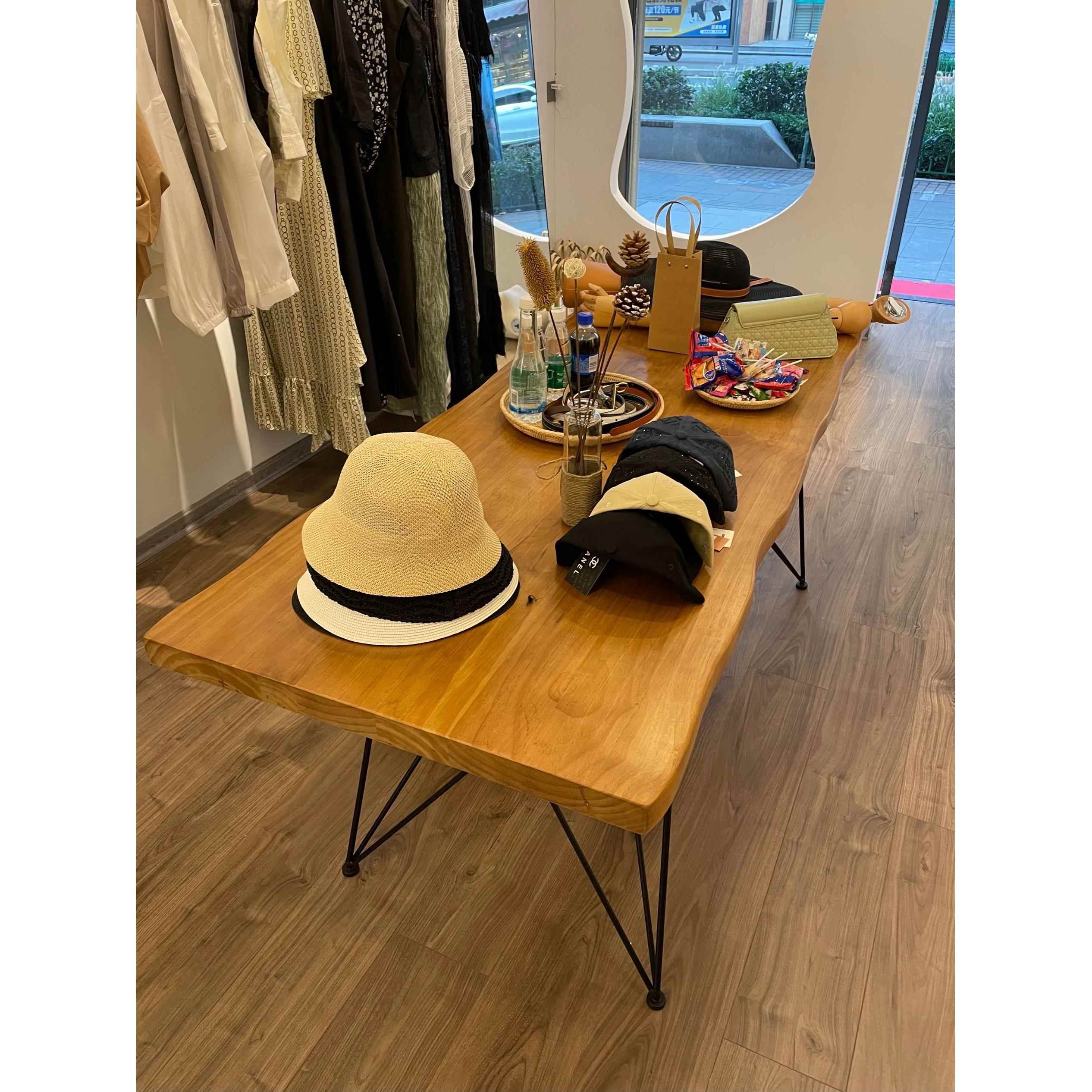 北欧服装店桌子中间摆放中岛实木展示桌简约长方形流水台展示鞋架