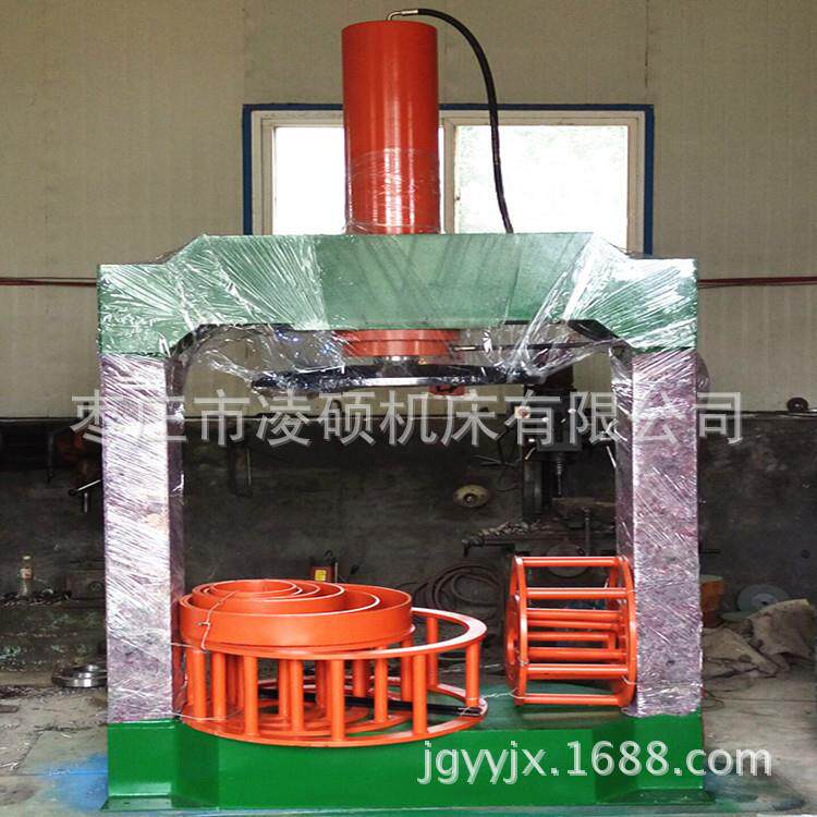 各种压胎机厂家制作异型轮胎模具配备