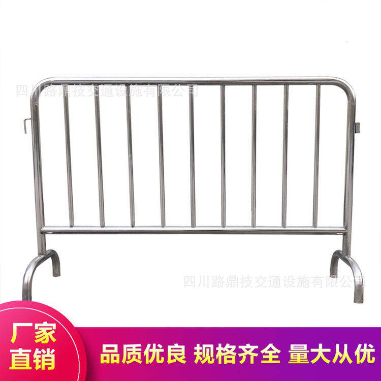 不锈钢铁马护栏施工防护围栏道路安全栏商场地铁隔离栏市政工程