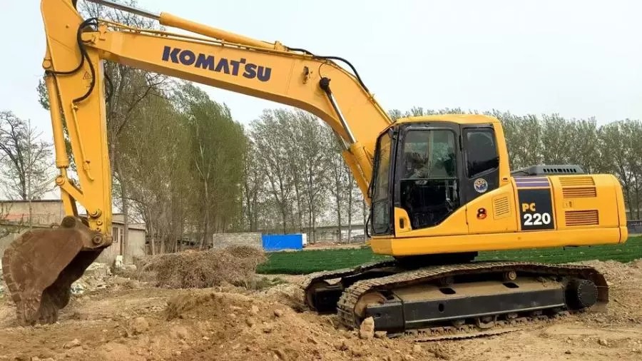 1月17日保定小松200挖掘机网络拍卖公告