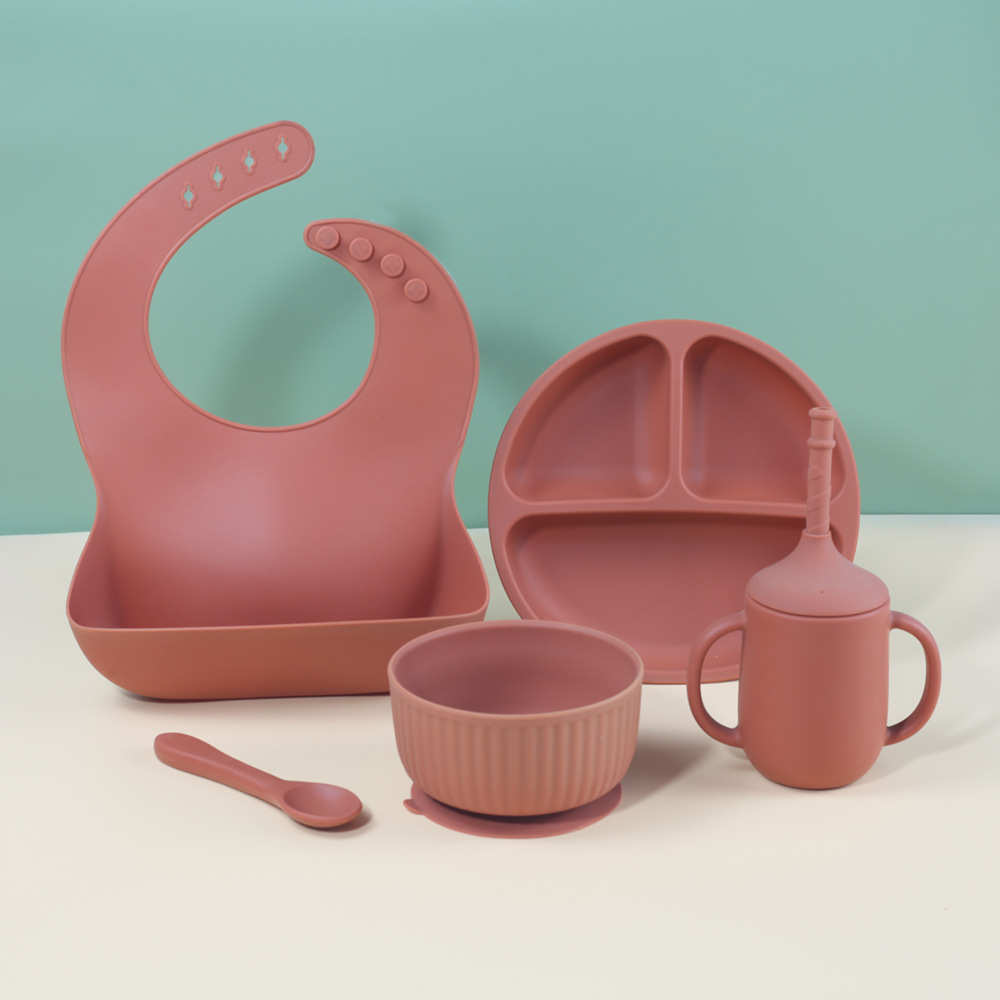 ins硅胶餐具辅食碗硅胶勺水杯围兜分格圆餐盘六件套训练辅食套餐