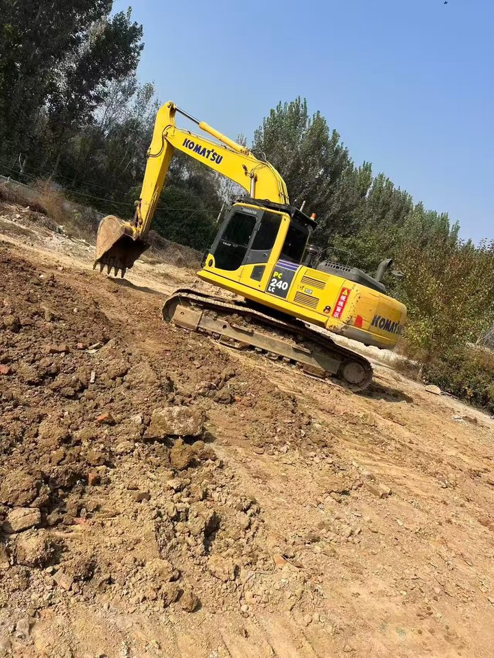 11月23日北京小松240挖掘机网络拍卖公告